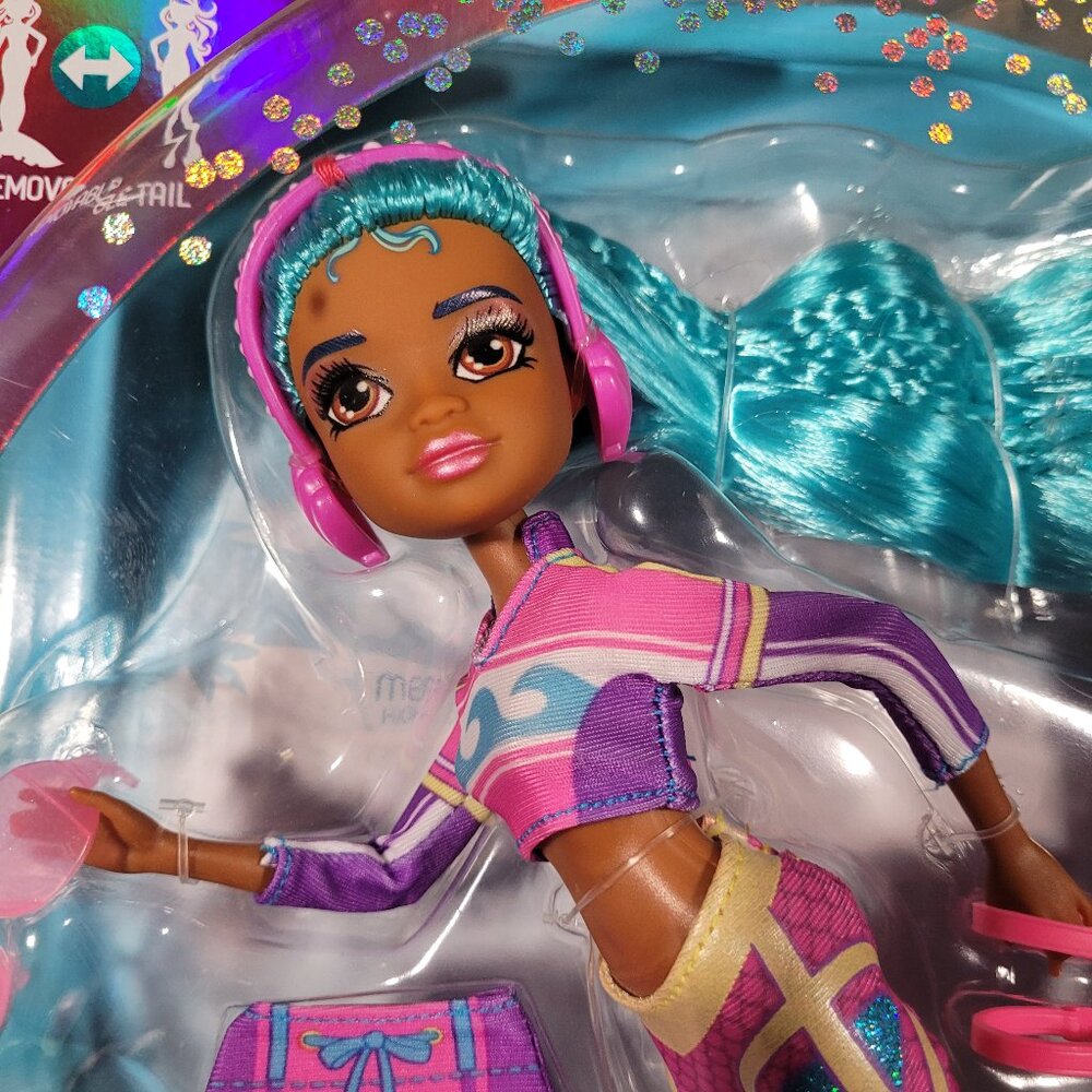 Mermaid High Oceanna Fashion Doll - Picture 2 of 8